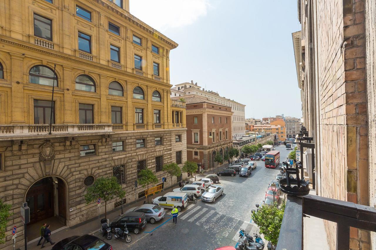 Prestigious Apartment Via Barberini Рим Экстерьер фото