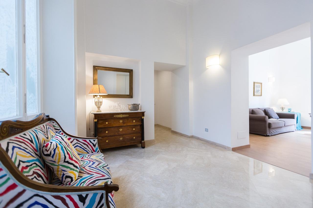 Prestigious Apartment Via Barberini Рим Экстерьер фото